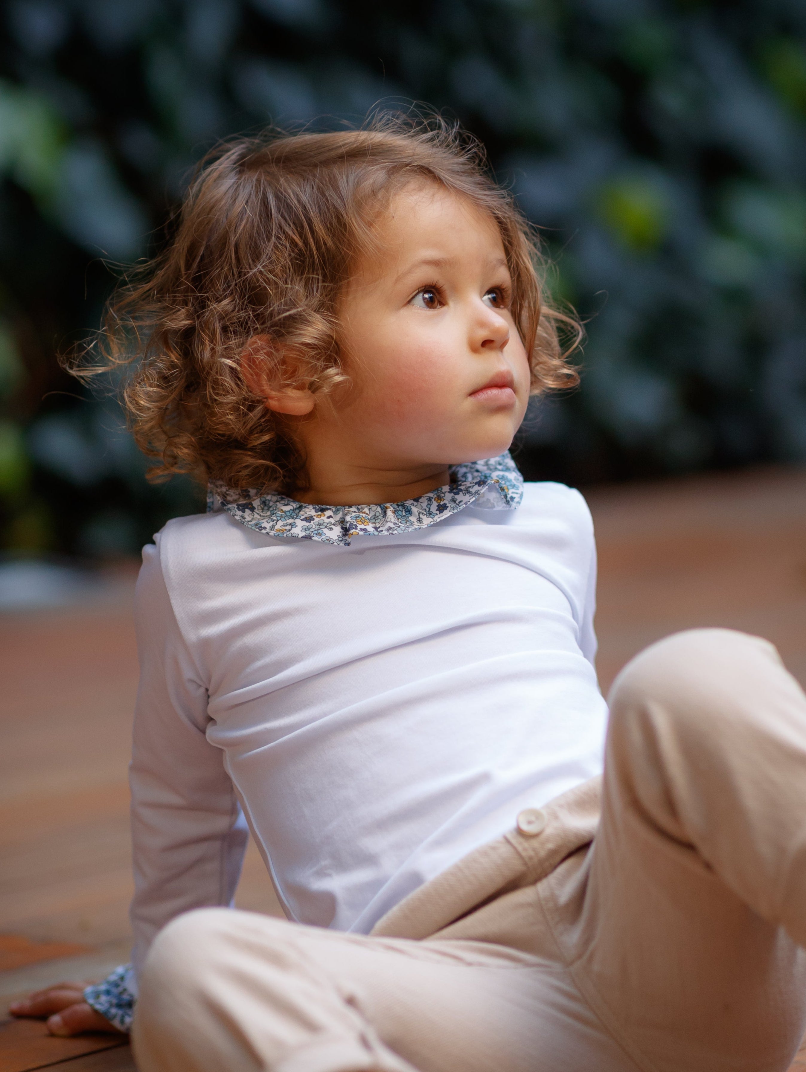 Camiseta Matilda Blanca con Flores Azules