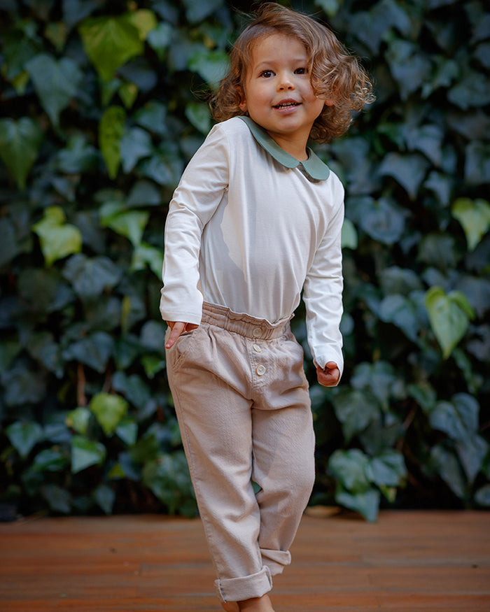 Camiseta cuello corazón